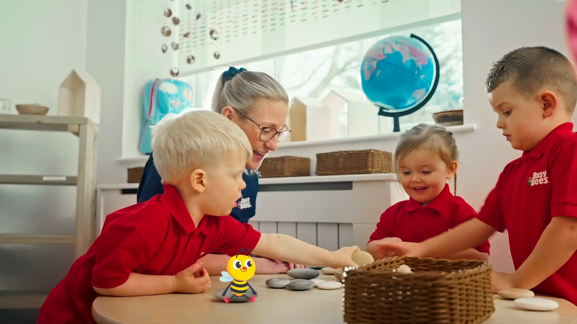 FP_SHORT_BUSY BEES.mp4 | Sohosoho Clips