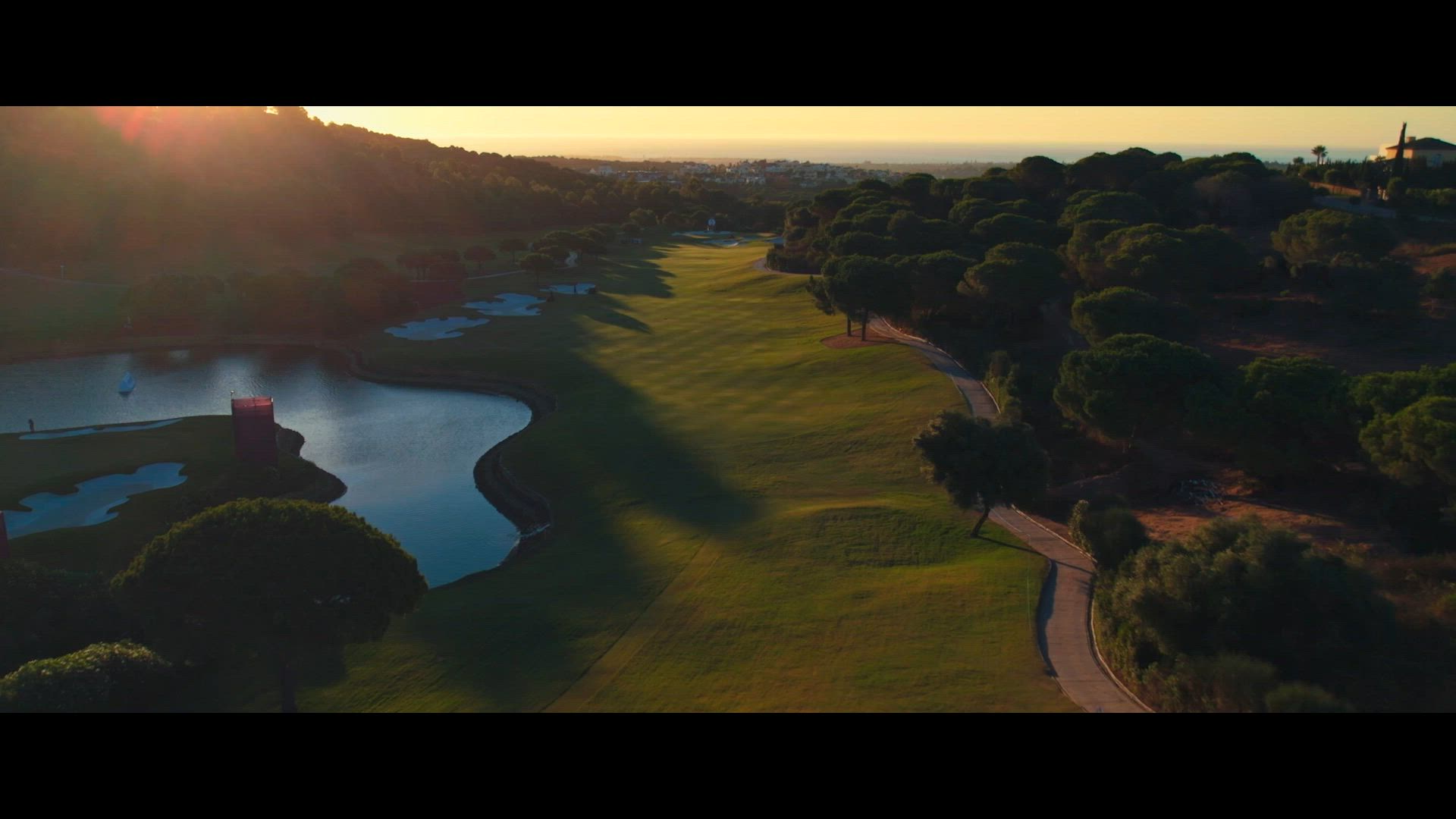 MOB – TOURISM SHOWREEL | Sohosoho Clips